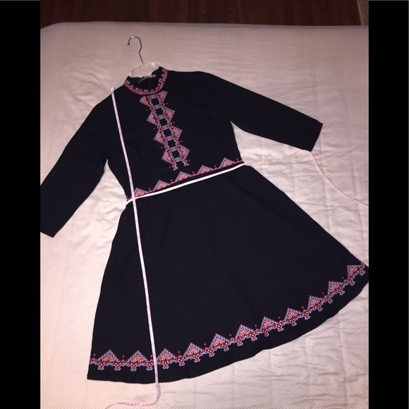 ASOS Dresses & Skirts - ASOS long sleeve Dress-Sz 4.Aztec style trim. EUC!